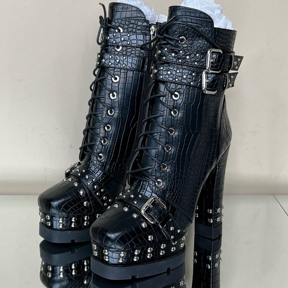 Azalea Wang Black Croc Studded Bootie - Picture 2 of 16